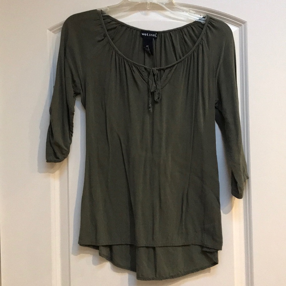Mid sleeve olive green shirt